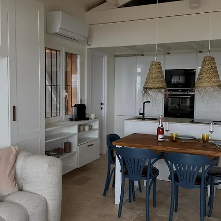 Le Petit Bonheur - Pieds Dans L'eau - Golfe De Saint-tropez - Côte D'azur, House Fully Renovated In 2026 Hébergement de vacances Cavalaire-sur-Mer